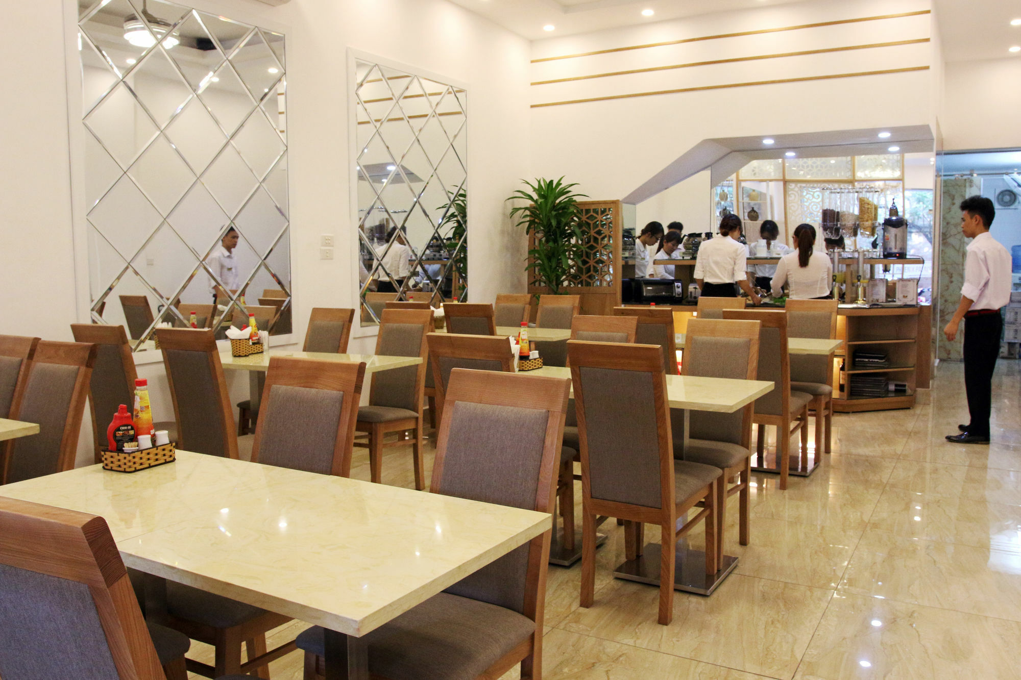 Phoenix Palace Hotel Hanoi & Spa Exterior photo